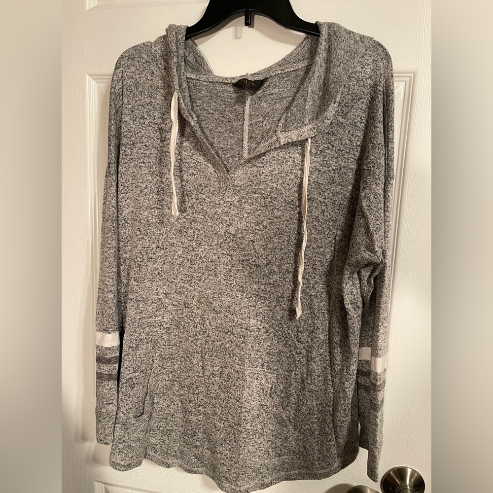 Mix Women's Gray Pullover Hoodie